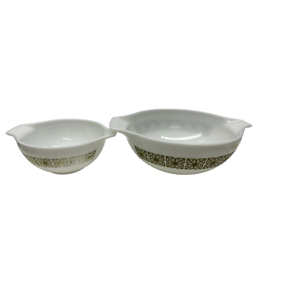 Pyrex Verde Stamp  Bowl Vintage Green 402  1 1/2 Qt Faded & 444-‎ 4Quart